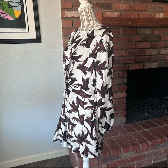 A.L.C. Freja Silk Palm Print Twist Knot Front Mini Dress in Eggshell Khaki Sz 4 - Picture 8 of 13